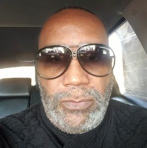 Meet your Posher, Howard